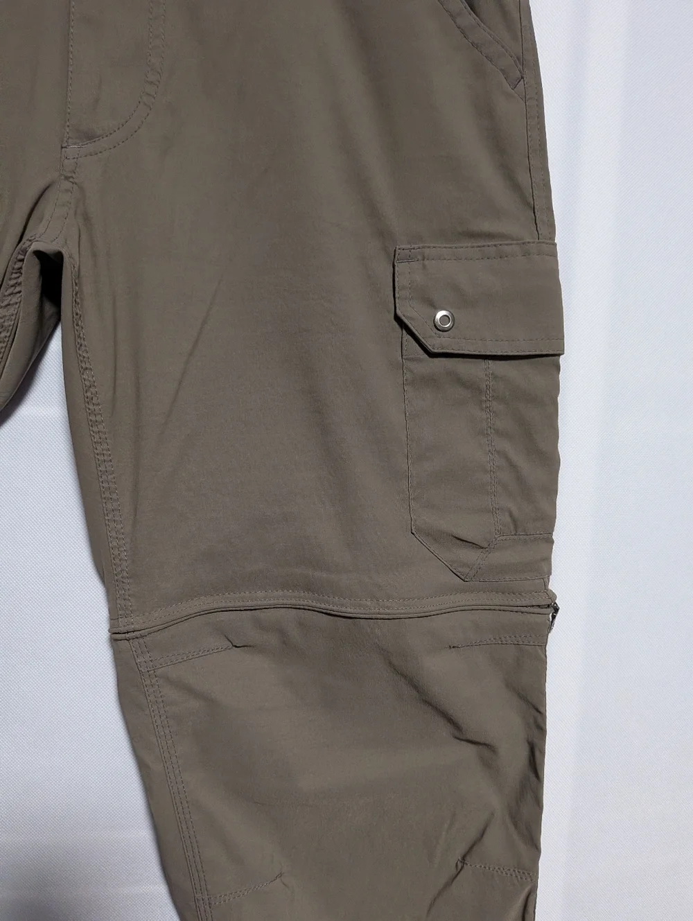 KÜHL Men's Renegade Convertible Pants, designed for versatile outdoor hiking - Picture 4 of 16